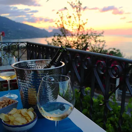 Ninfa Del Mare Apartment *